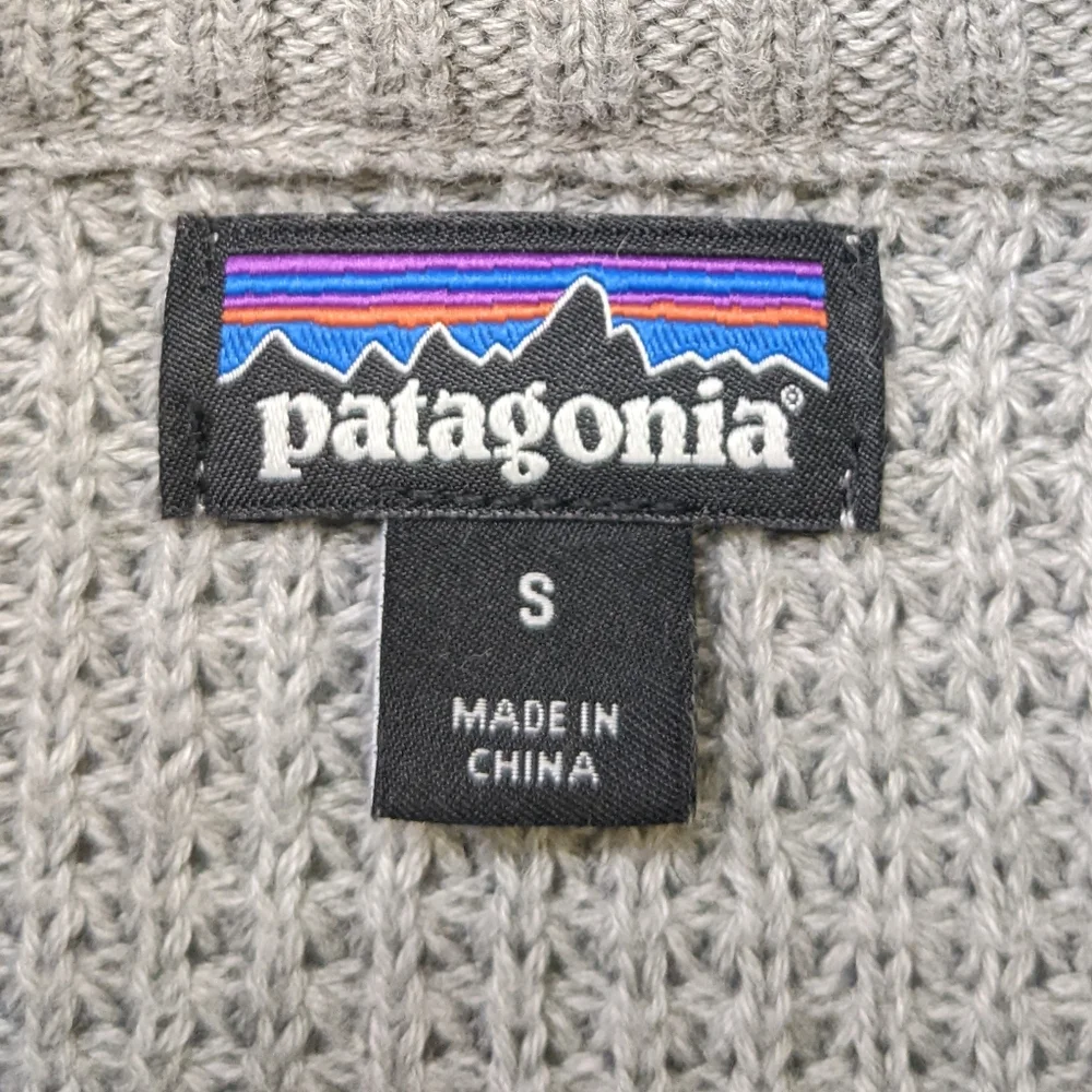 Patagonia Women's Ponderosa Pine 1/4-Zip Gray Cream Small - Picture 4 of 7